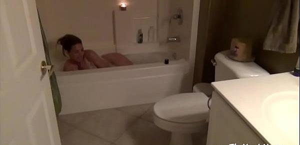  Mom In Bath Tub Masturbates To Son